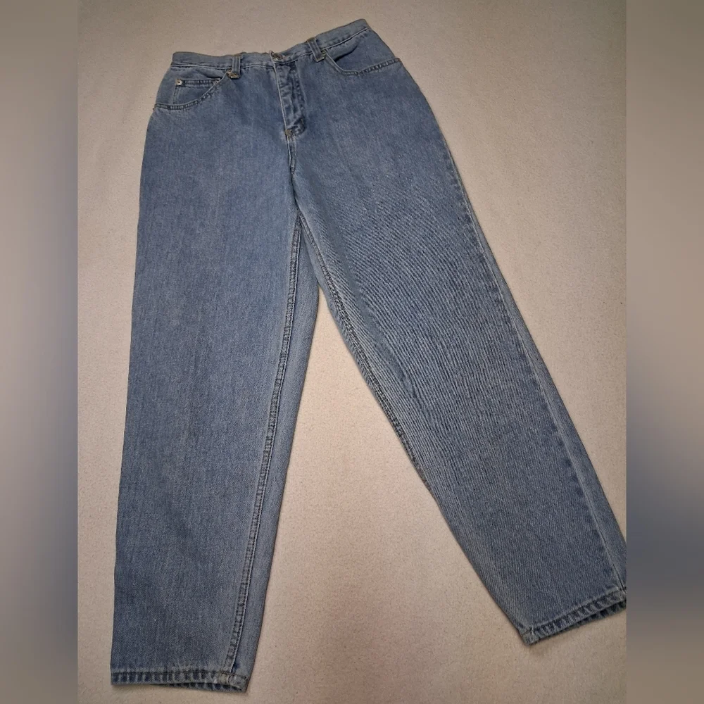 Jordache Relaxed Fit Blue Jeans - Picture 5 of 7